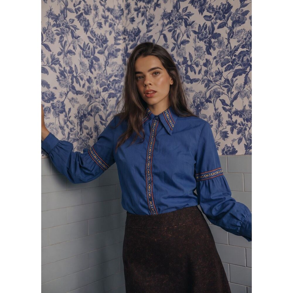 Vintage 1970s Womens L Blue Blouse Woven Trim Bishop Sleeve Union Made USA - Picture 6 of 7